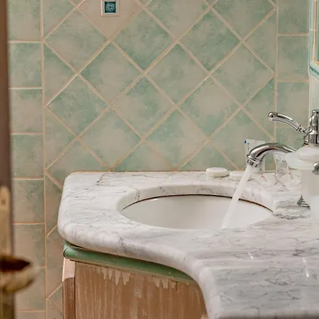 Via Sardegna * San Teodoro (Sardinia)