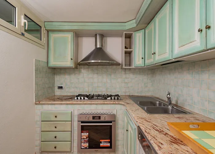 Via Sardegna דירה סאן תאודורו